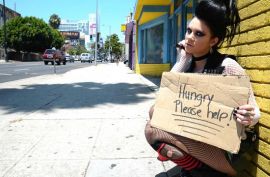 Шлюшка получила очень крепкий хрен