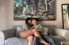 Орал и секс - телочка трахается