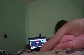 Пристроил хуец к телочке