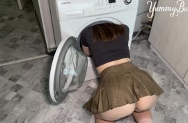 Жопастая сводная сестра застряла и получила хуй